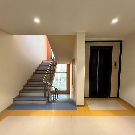 Hotel Avenue Plaza Mundra 외부 사진